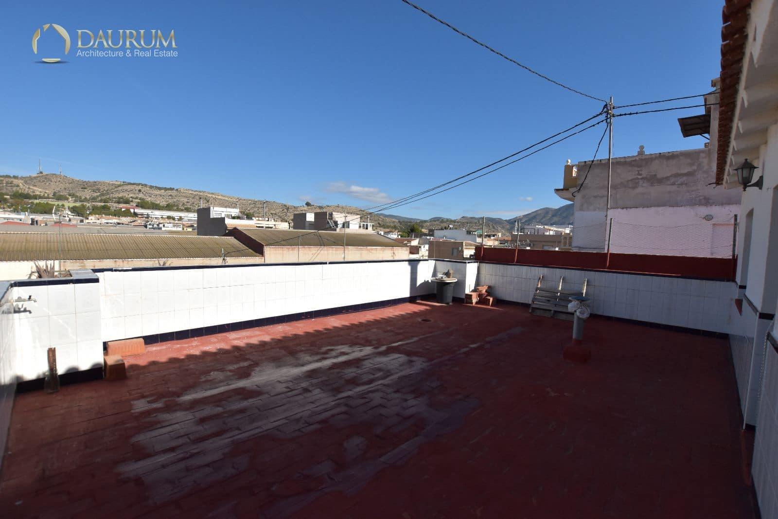 4 Zimmer Villa zu verkaufen in Elda mit Garage - 198.000 € (Ref: 9474557)