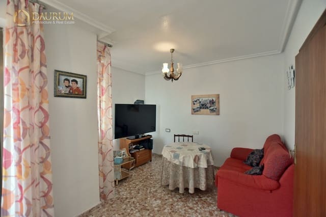 4 slaapkamer Villa te koop in Elda met garage - € 198.000 (Ref: 9474557)