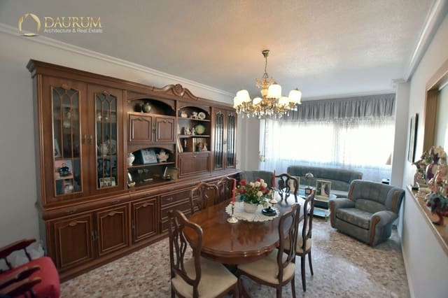 4 slaapkamer Villa te koop in Elda met garage - € 198.000 (Ref: 9474557)