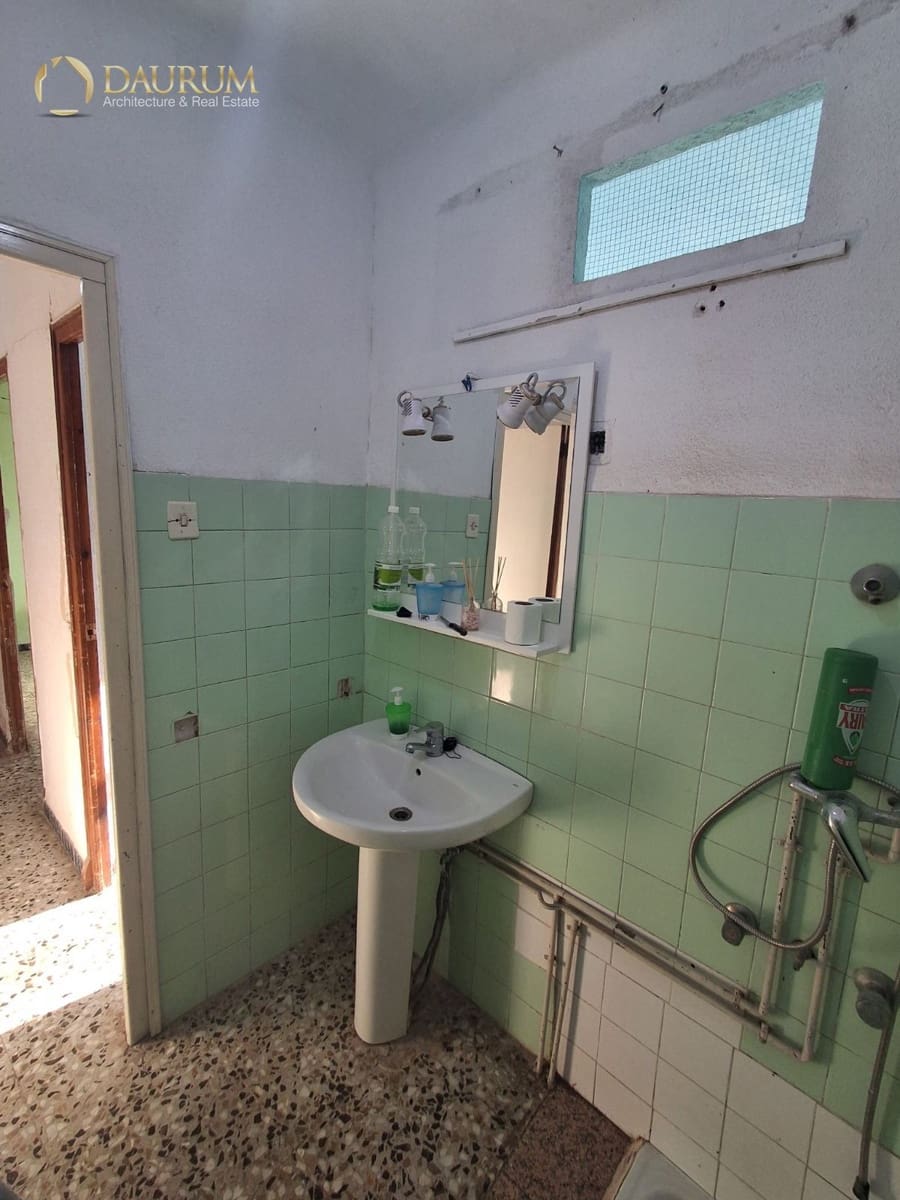 7 bedroom Villa for sale in Agost - € 165,000 (Ref: 9474558)