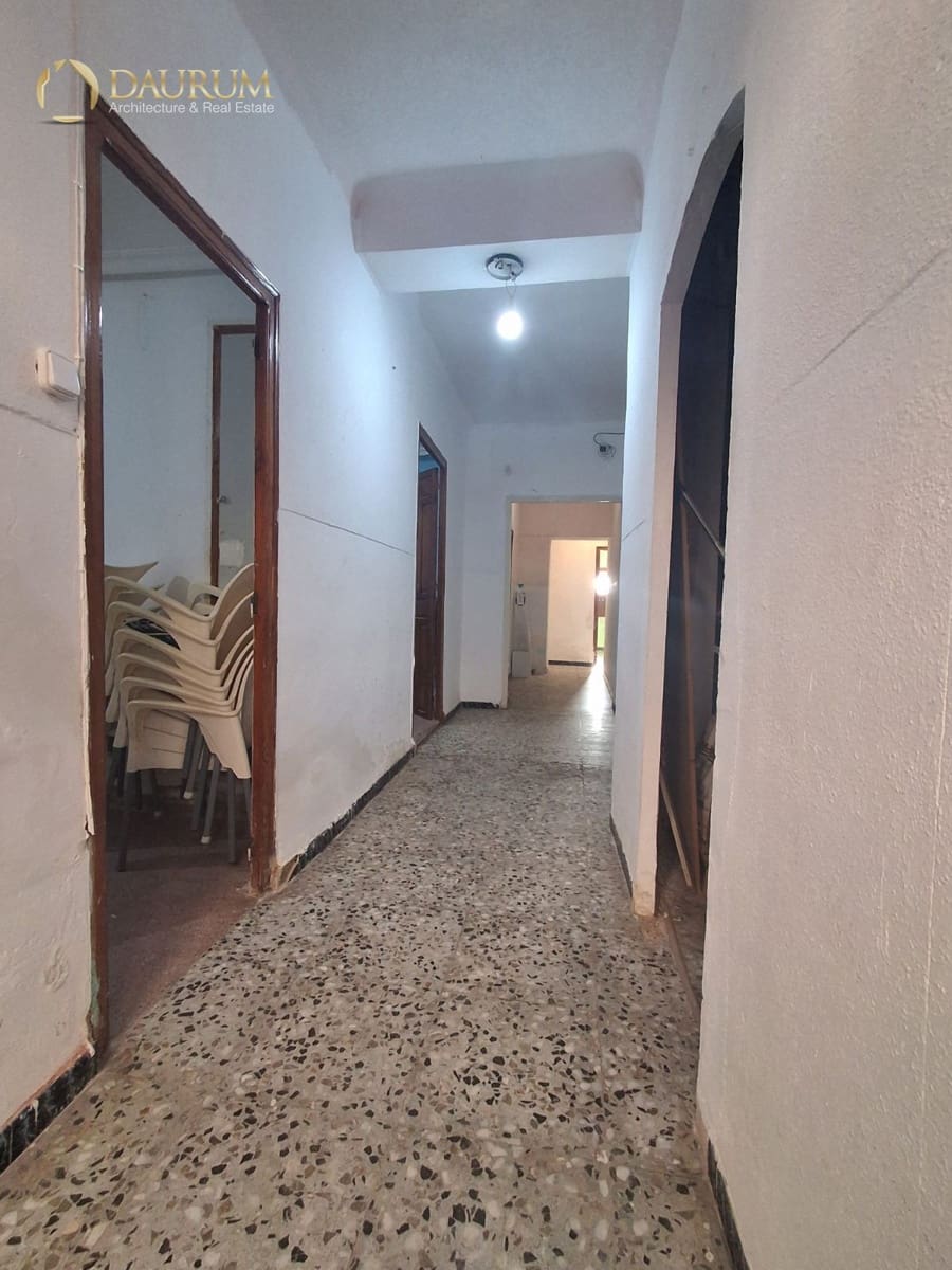 7 bedroom Villa for sale in Agost - € 165,000 (Ref: 9474558)