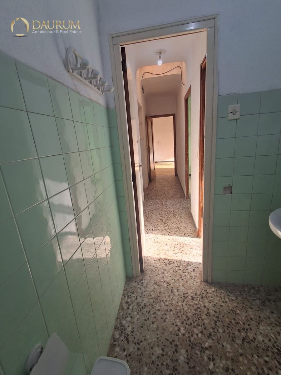 7 bedroom Villa for sale in Agost - € 165,000 (Ref: 9474558)