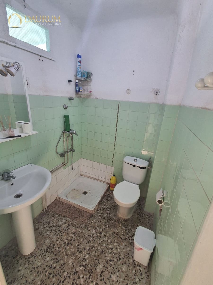 7 bedroom Villa for sale in Agost - € 165,000 (Ref: 9474558)