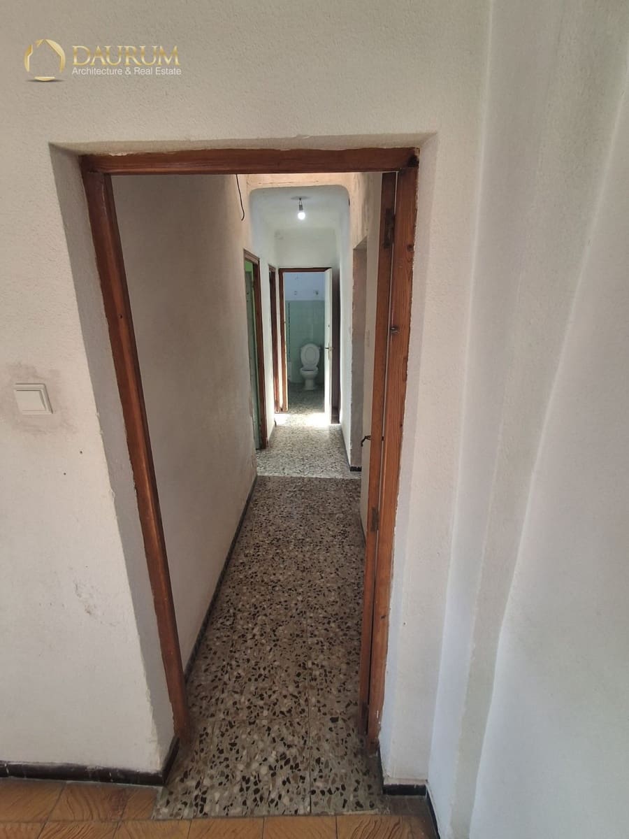 7 bedroom Villa for sale in Agost - € 165,000 (Ref: 9474558)