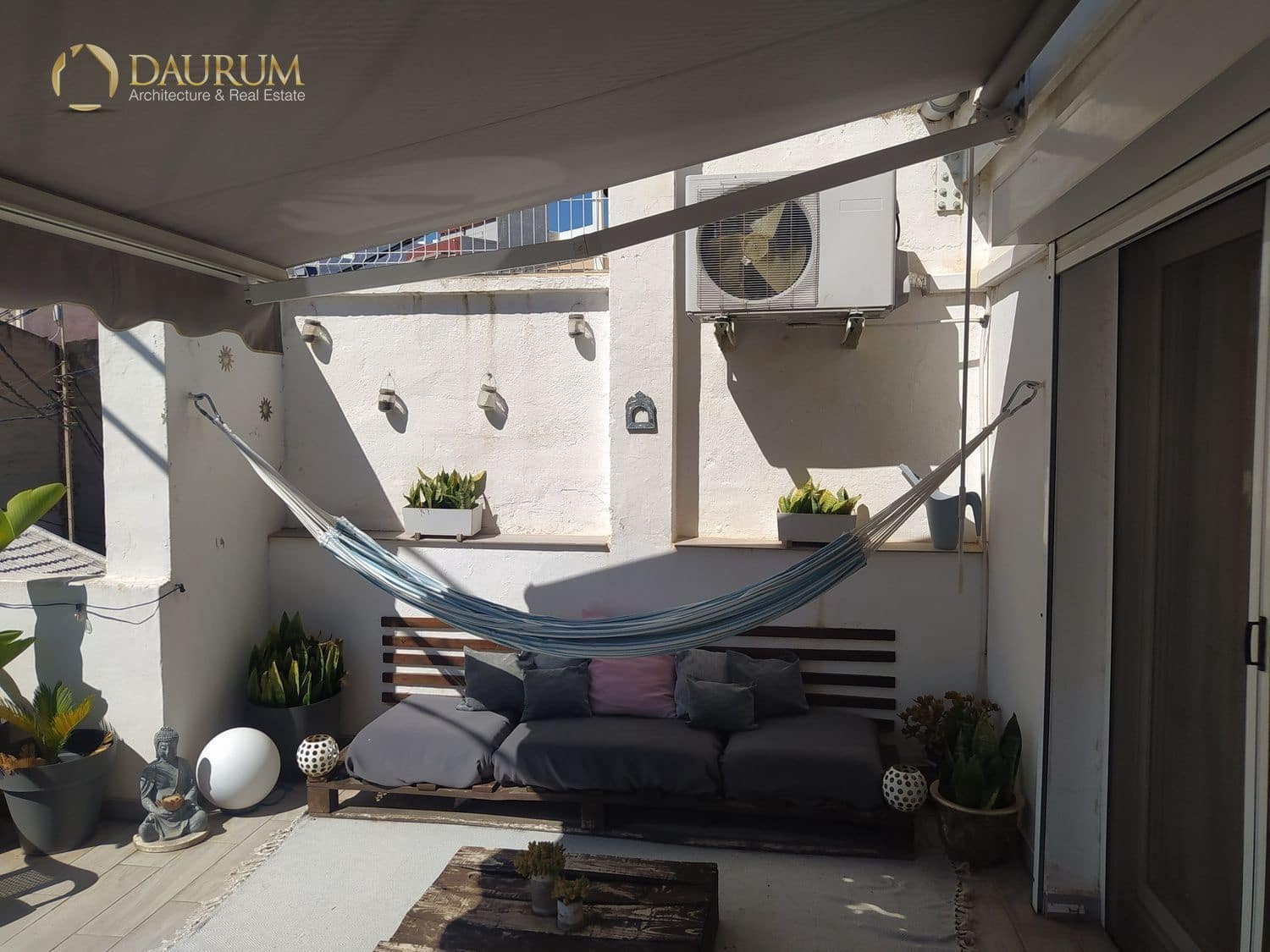 2 bedroom Flat for sale in Alicante / Alacant city - € 198,800 (Ref: 9479464)