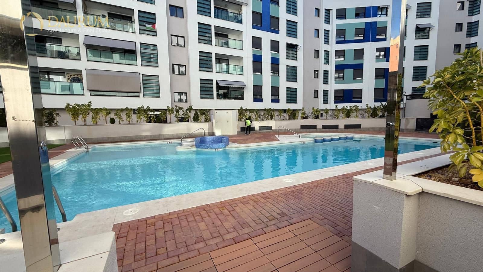 3 bedroom Flat for sale in Alicante / Alacant city with pool garage - € 350,000 (Ref: 9482243)