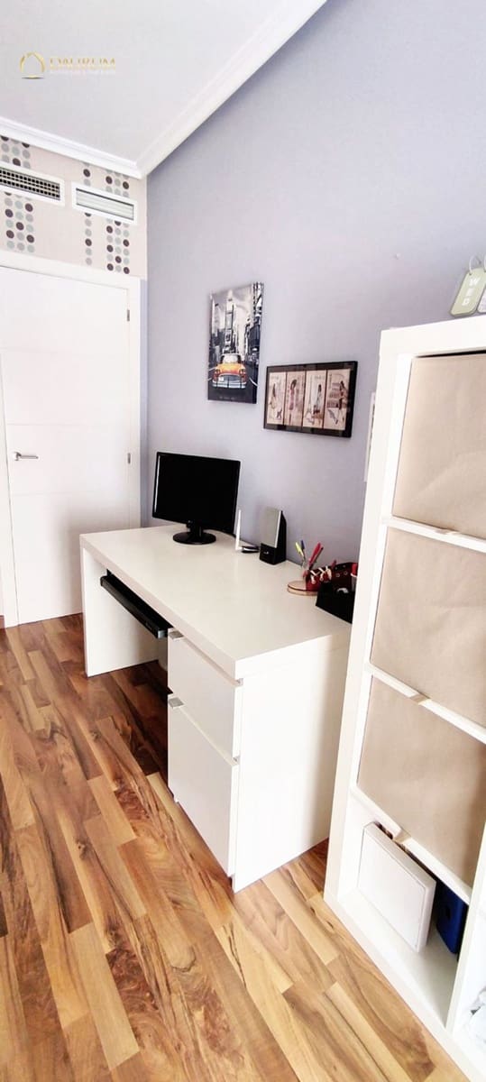 3 makuuhuone Asunto myytävänä paikassa Crevillente / Crevillent mukana 
autotalli - 139 500 € (Ref: 9511342)