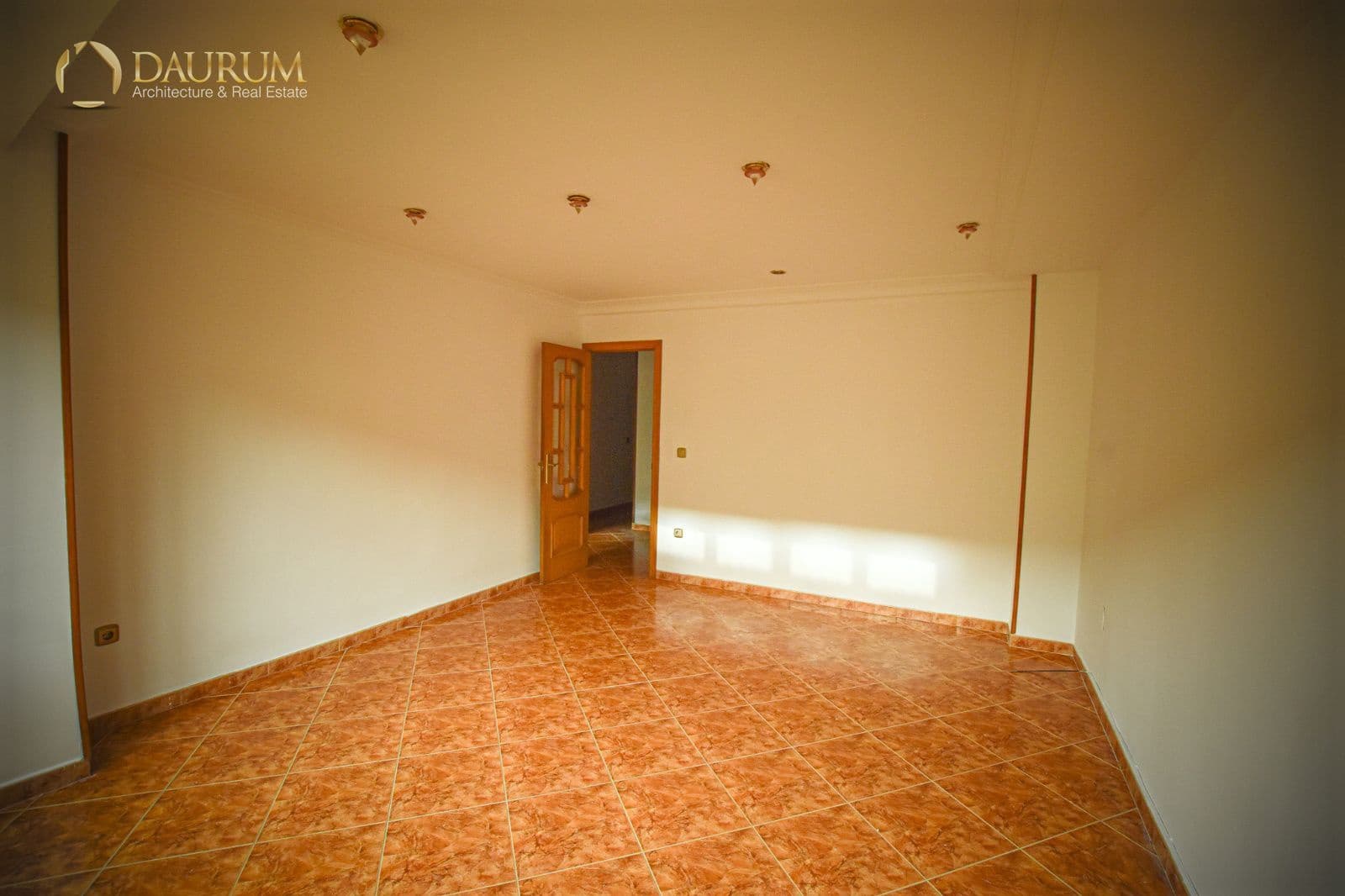 Piso de 3 habitaciones en Alicante / Alacant ciudad en venta - 88.000 € (Ref: 9532604)