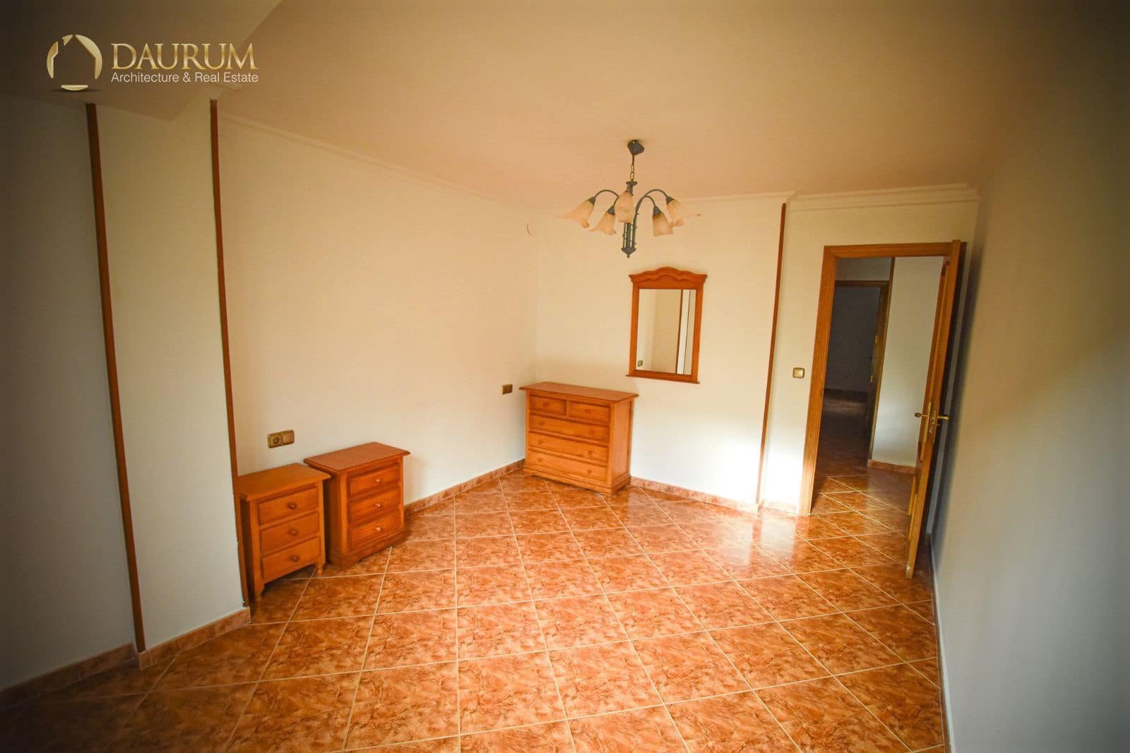 Piso de 3 habitaciones en Alicante / Alacant ciudad en venta - 88.000 € (Ref: 9532604)