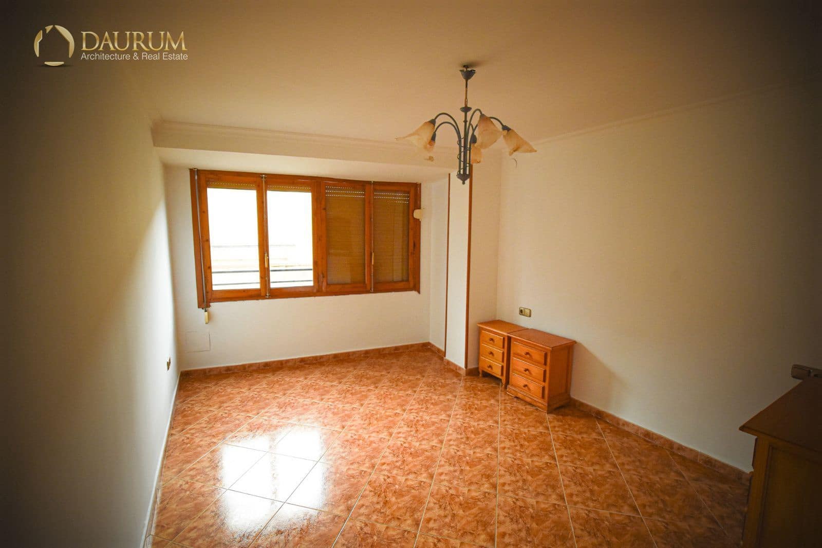 Piso de 3 habitaciones en Alicante / Alacant ciudad en venta - 88.000 € (Ref: 9532604)