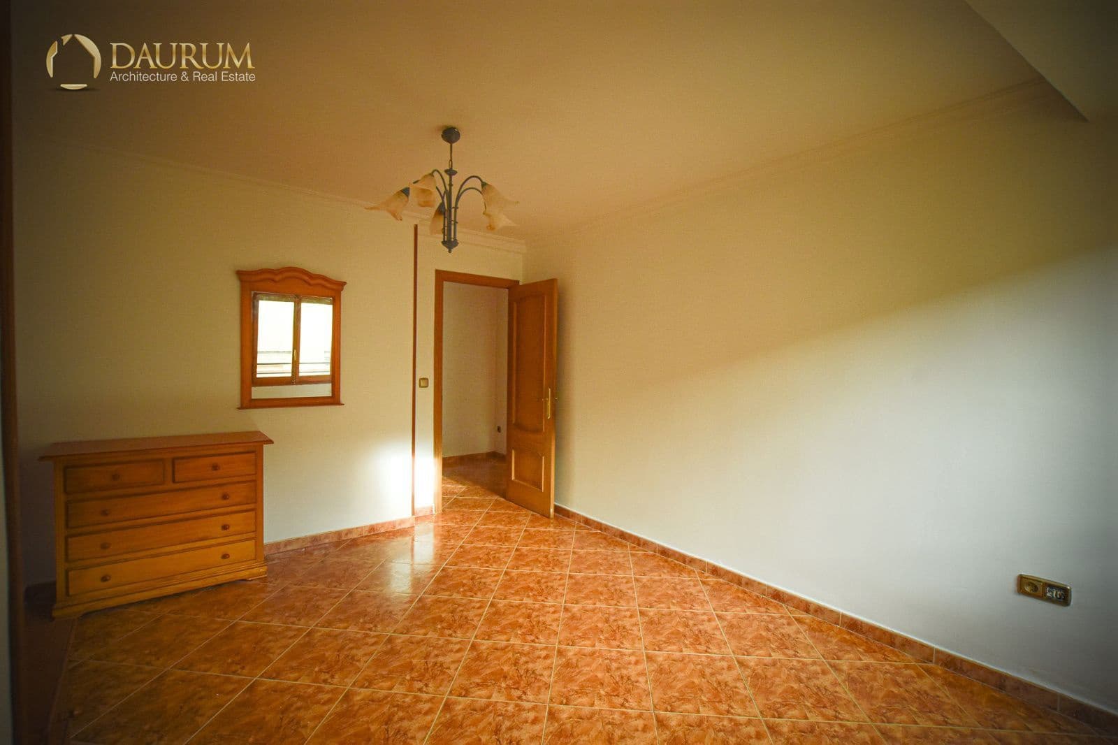 Piso de 3 habitaciones en Alicante / Alacant ciudad en venta - 88.000 € (Ref: 9532604)