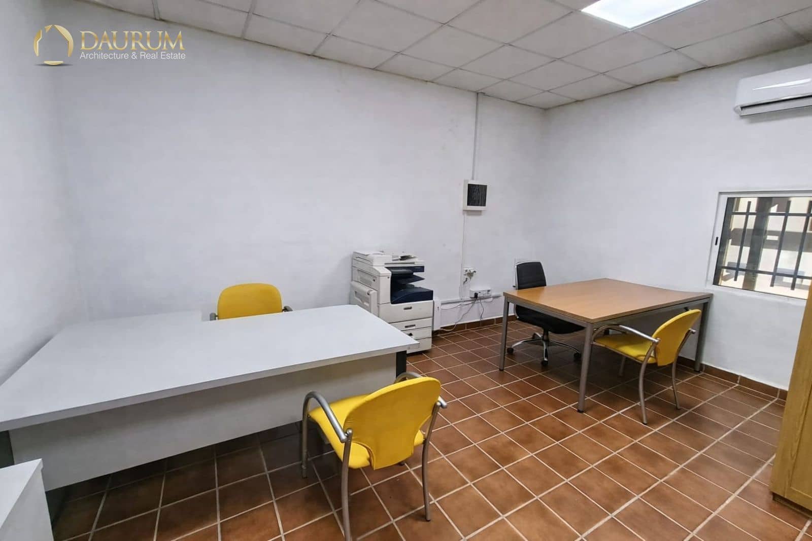 Kommersiell till salu i Catral - 360 000 € (Ref: 9534908)