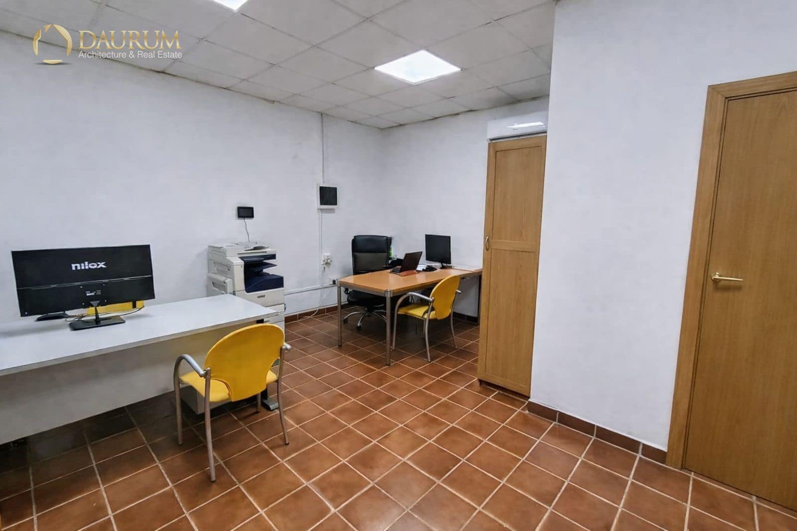 Kommersiell till salu i Catral - 360 000 € (Ref: 9534908)