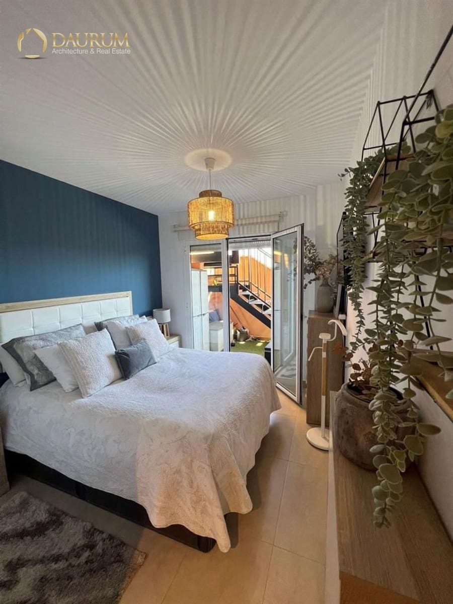 2 chambre Penthouse à vendre à Alicante ville avec piscine garage - 465 000 € (Ref: 9534911)