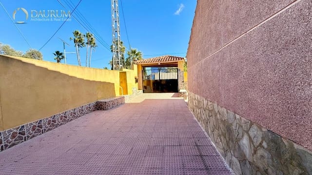 5 soverom Villa til salgs i San Vicente / Sant Vicent del Raspeig med svømmebasseng garasje - € 399 000 (Ref: 9535387)