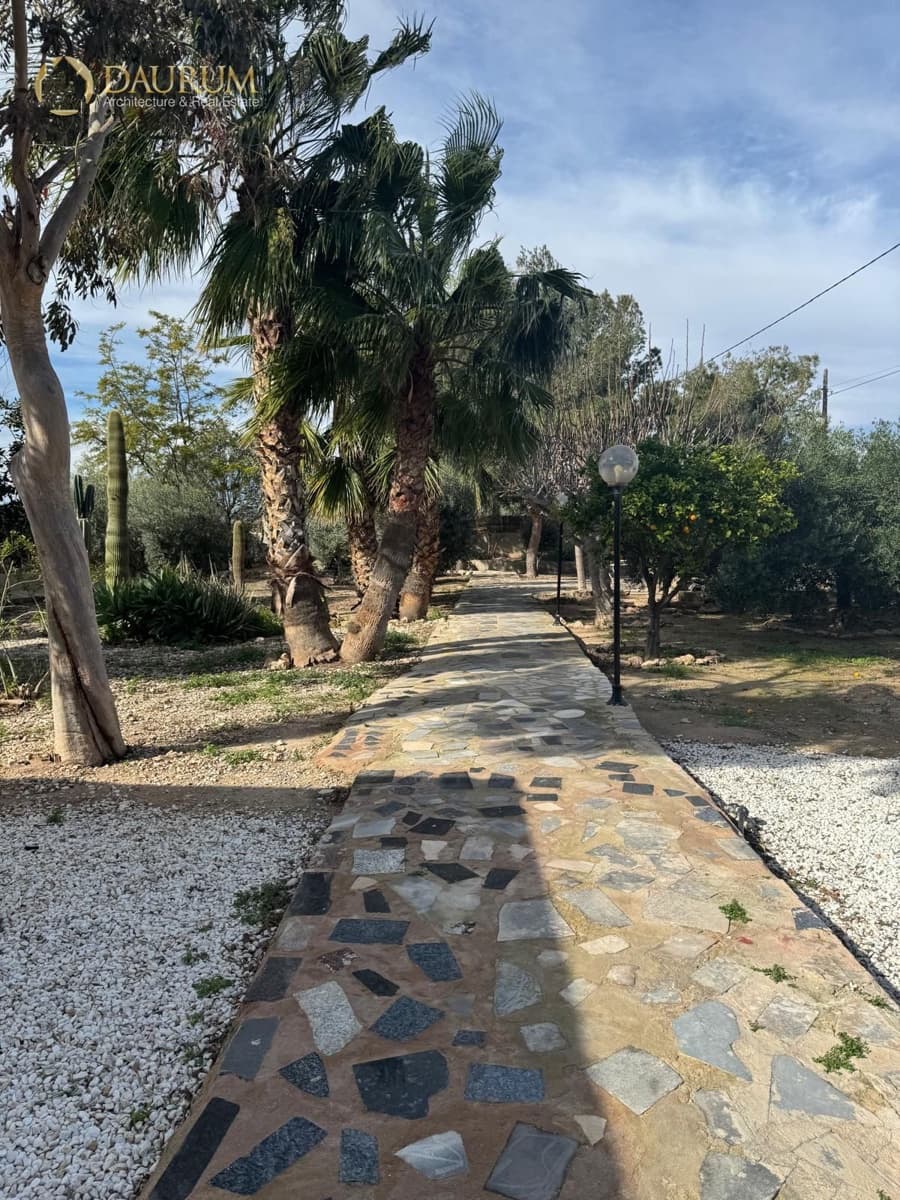 5 bedroom Villa for sale in San Vicente / Sant Vicent del Raspeig with pool garage - € 388,000 (Ref: 9535387)