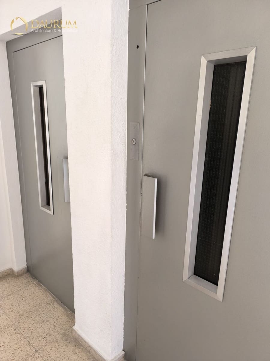 3 bedroom Flat for sale in Alicante / Alacant city - € 245,000 (Ref: 9539008)