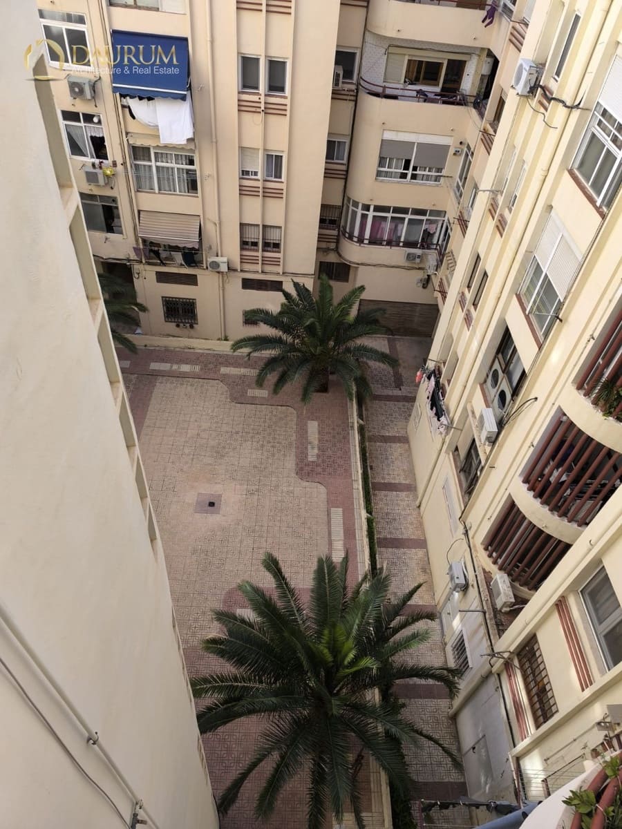 3 bedroom Flat for sale in Alicante / Alacant city - € 245,000 (Ref: 9539008)