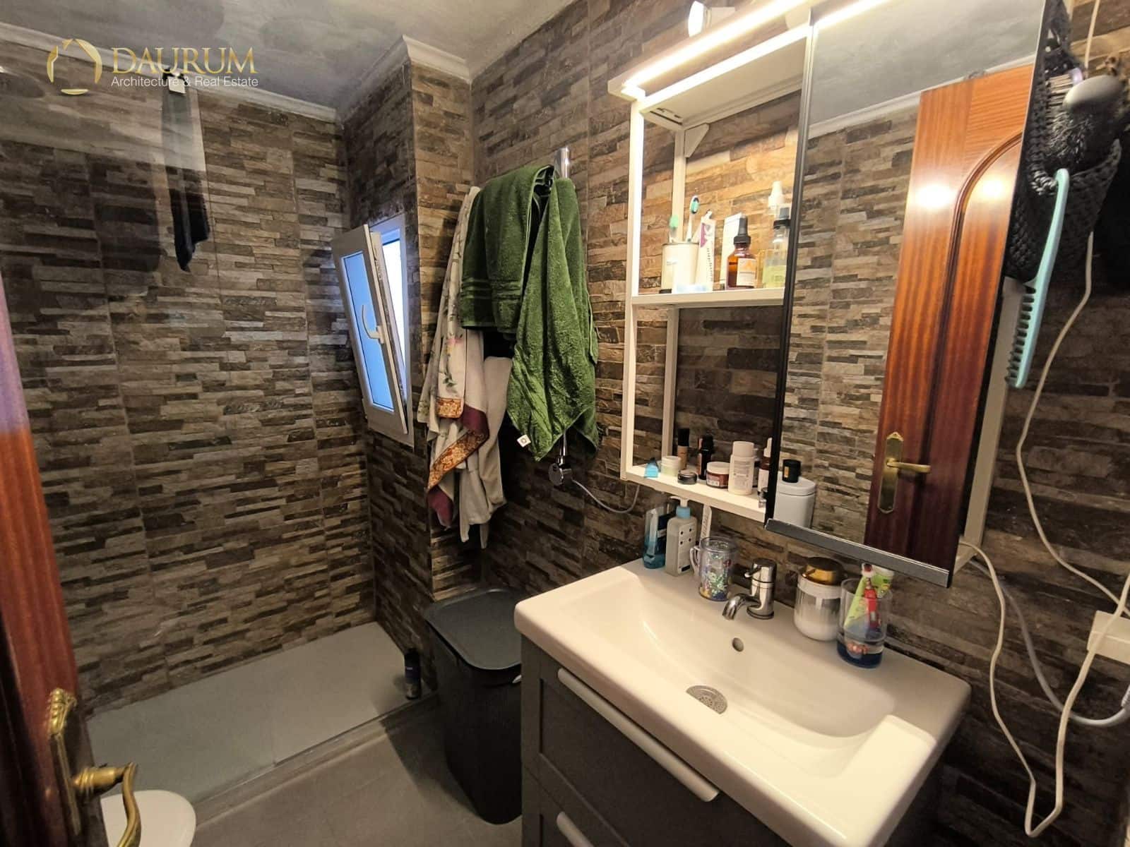 3 bedroom Flat for sale in Alicante / Alacant city - € 245,000 (Ref: 9539008)