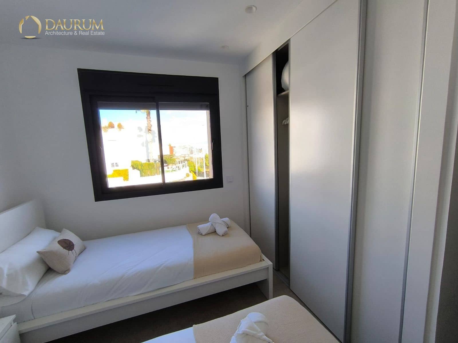 3 soveværelse Lejlighed til salg i Gran Alacant med swimmingpool garage - € 579.000 (Ref: 9548647)