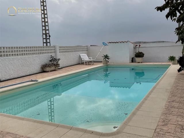 3 quarto Moradia para venda em Alicante cidade com piscina - 315 000 € (Ref: 9562269)