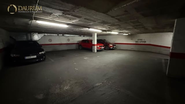 Garasje til salgs i Carolinas Bajas, Alicante by - € 24 000 (Ref: 9563891)