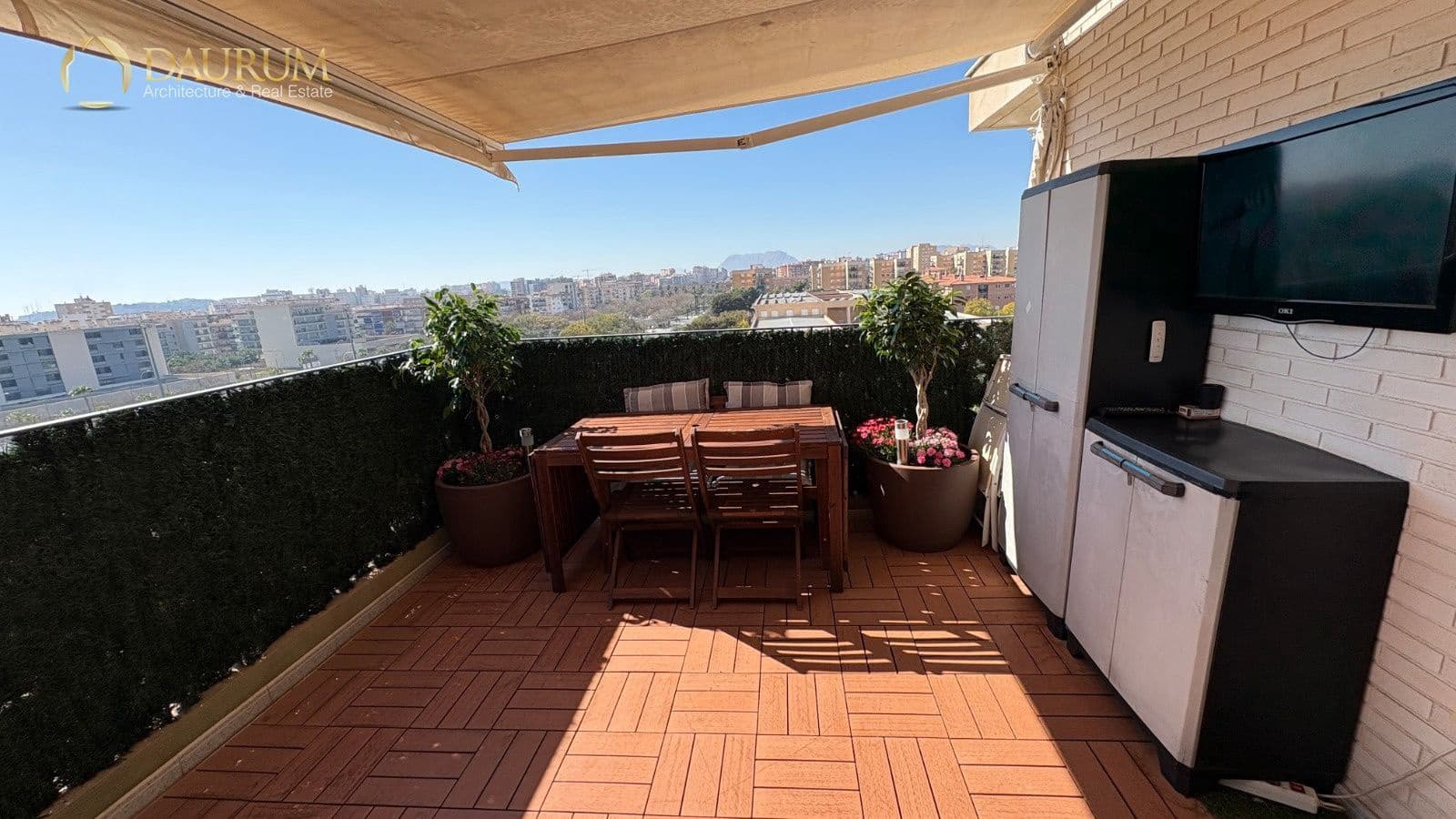 Piso de 2 habitaciones en Alicante / Alacant ciudad en venta con piscina garaje - 275.000 € (Ref: 9563892)