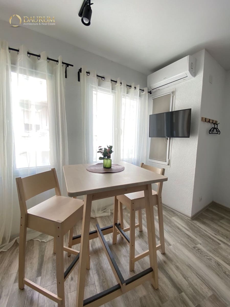 5 soverom Villa til salgs i Alicante by - € 730 000 (Ref: 9571804)