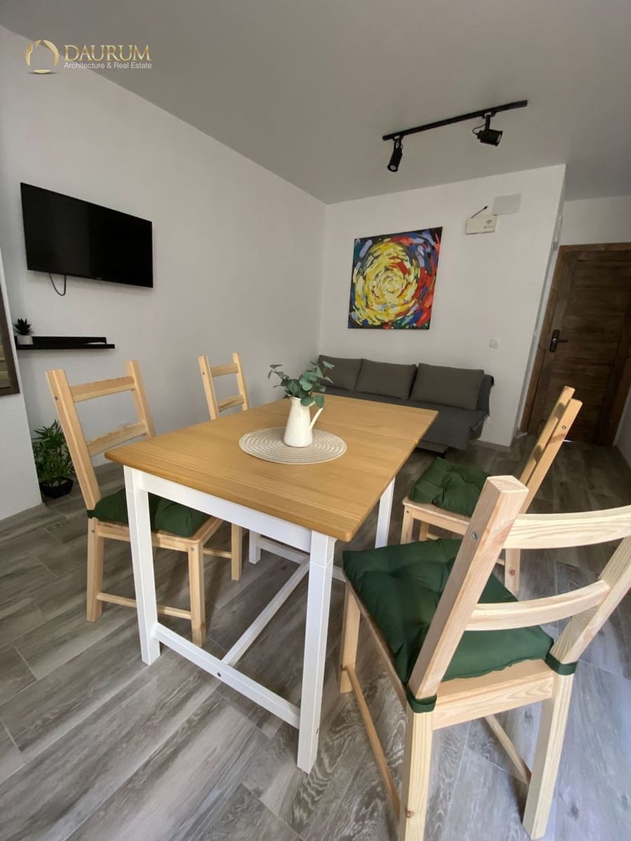 5 soverom Villa til salgs i Alicante by - € 730 000 (Ref: 9571804)