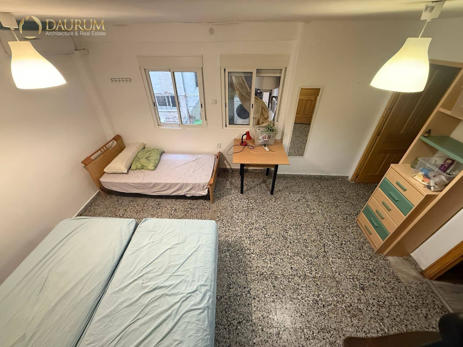 4 bedroom Flat for sale in Alicante / Alacant city - € 179,000 (Ref: 9571805)