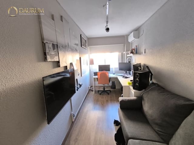 3 soveværelse Lejlighed til salg i Villafranqueza, Alicante by med garage - € 199.000 (Ref: 9572064)