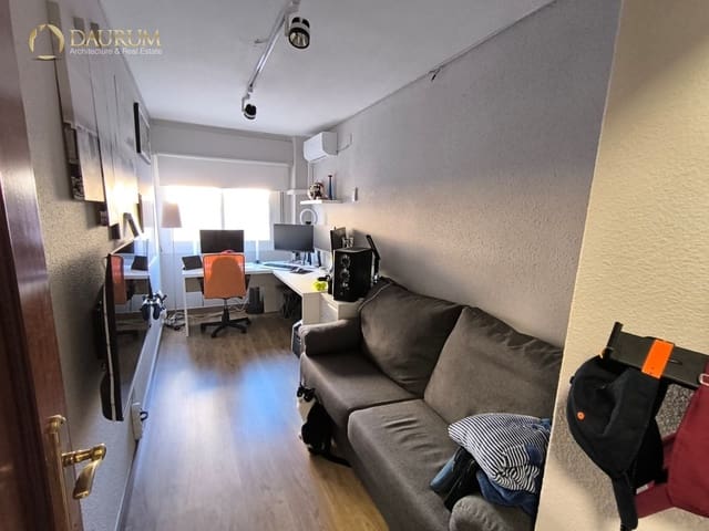 3 soveværelse Lejlighed til salg i Villafranqueza, Alicante by med garage - € 199.000 (Ref: 9572064)