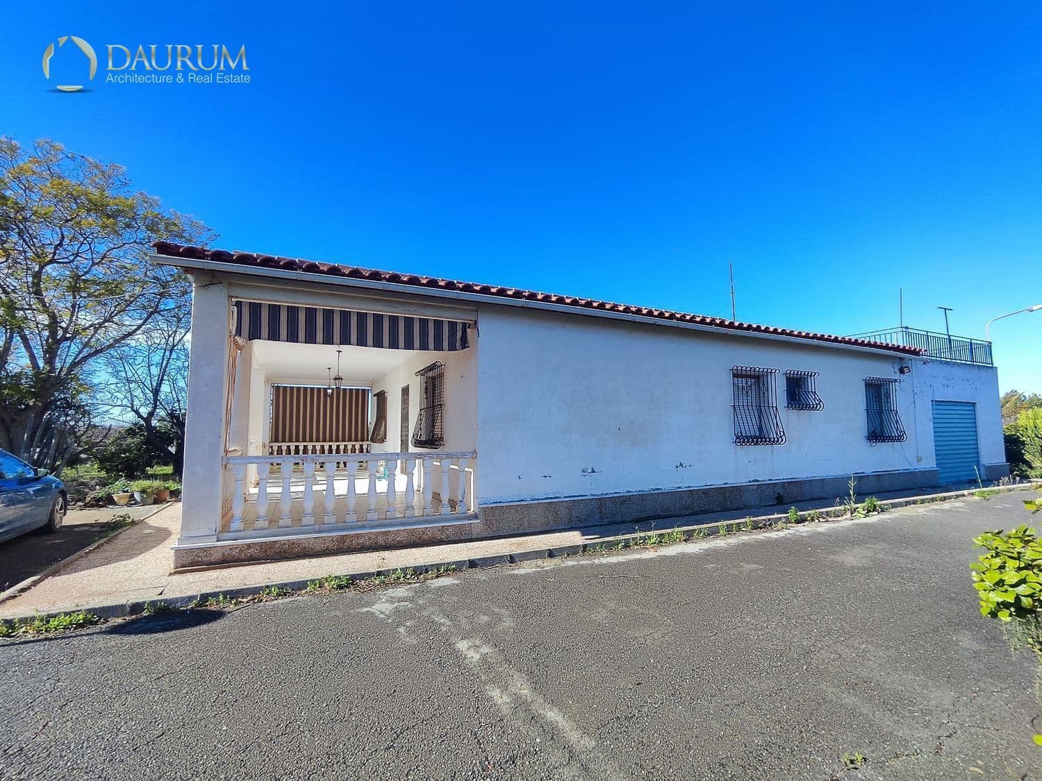 4 makuuhuone Huvila myytävänä paikassa Elche / Elx mukana 
autotalli - 300 000 € (Ref: 9598065)