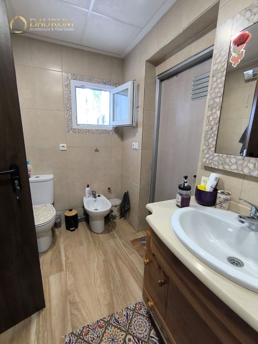 2 slaapkamer Villa te koop in La Hoya met zwembad garage - € 250.000 (Ref: 9603285)