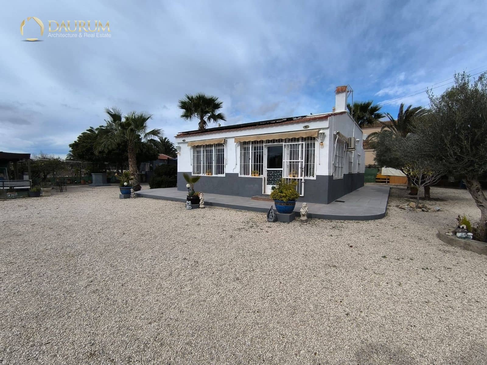 2 slaapkamer Villa te koop in La Hoya met zwembad garage - € 250.000 (Ref: 9603285)