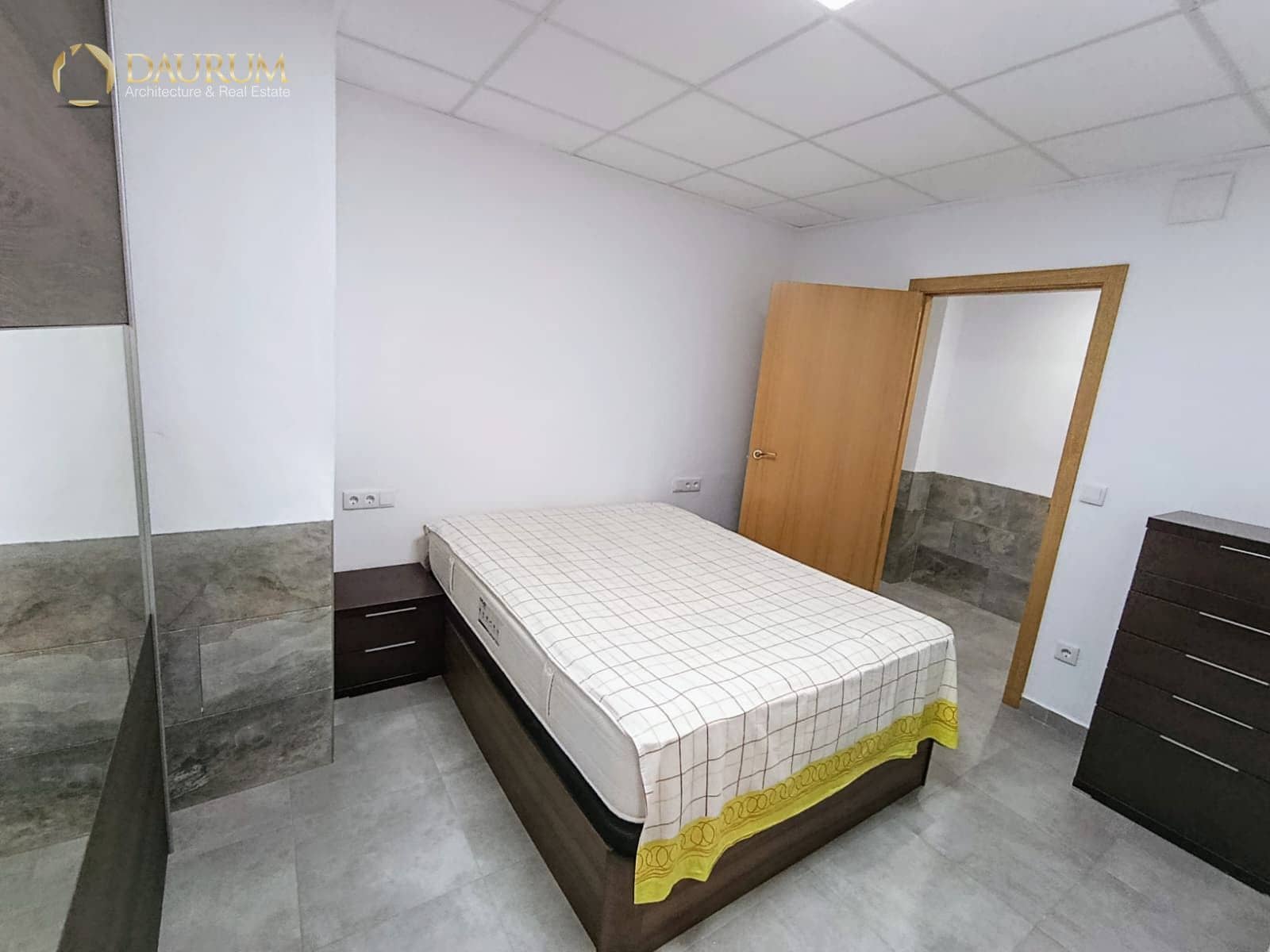 Piso de 2 habitaciones en Elche / Elx en venta - 129.000 € (Ref: 9622780)