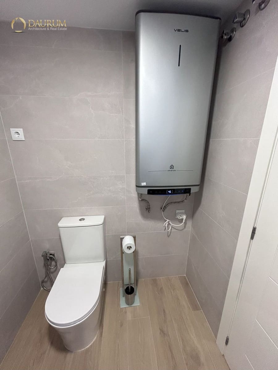 1 sovrum Lägenhet till salu i Alicante stad med pool garage - 360 000 € (Ref: 9623160)