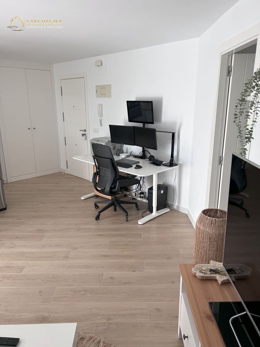 1 sovrum Lägenhet till salu i Alicante stad med pool garage - 360 000 € (Ref: 9623160)