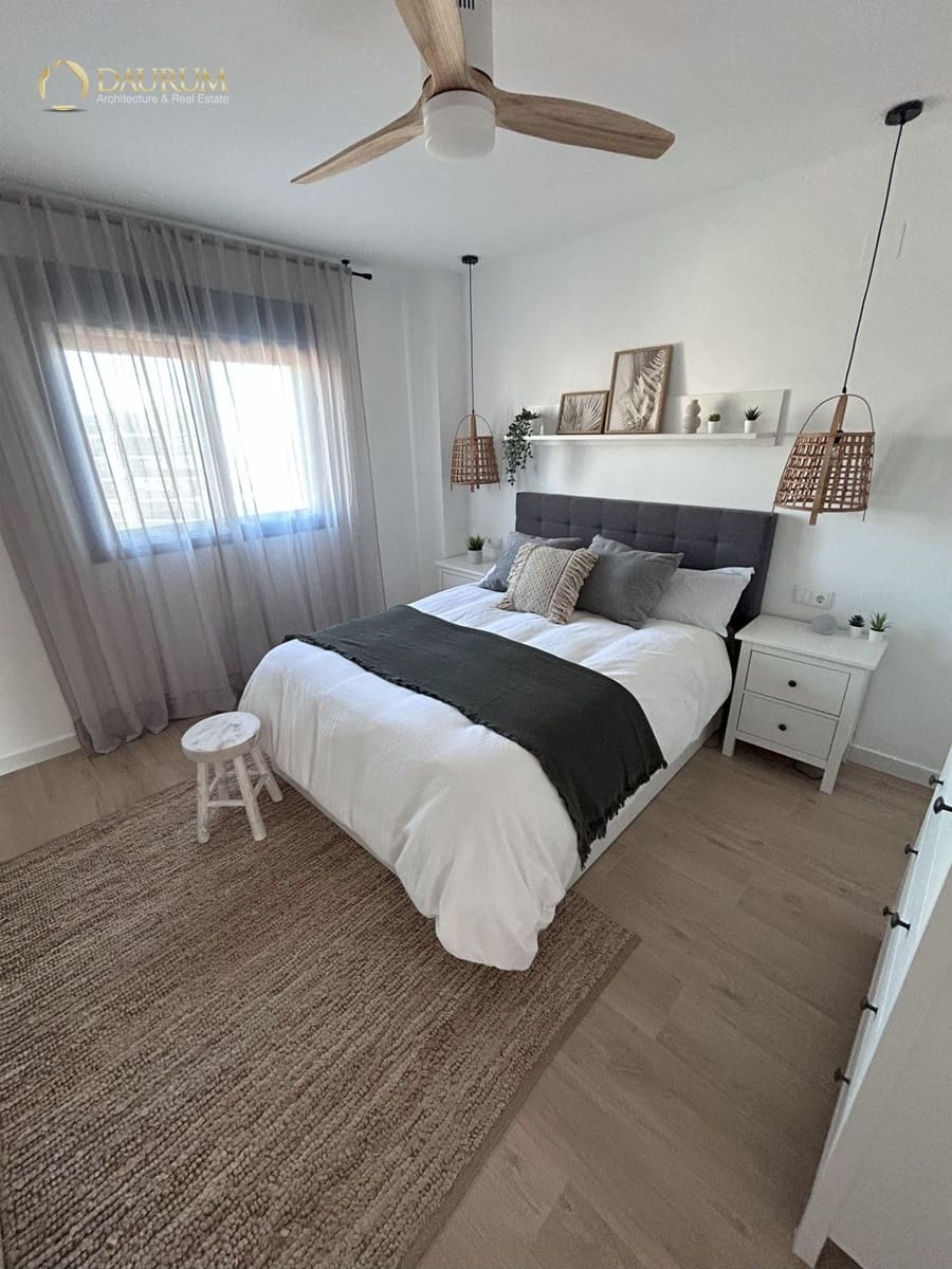 1 sovrum Lägenhet till salu i Alicante stad med pool garage - 360 000 € (Ref: 9623160)