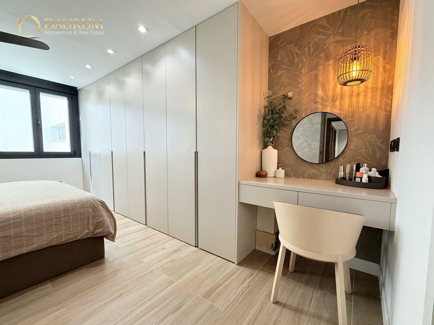 4 makuuhuone Asunto myytävänä paikassa Alicante kaupunki mukana 
autotalli - 680 000 € (Ref: 9623162)