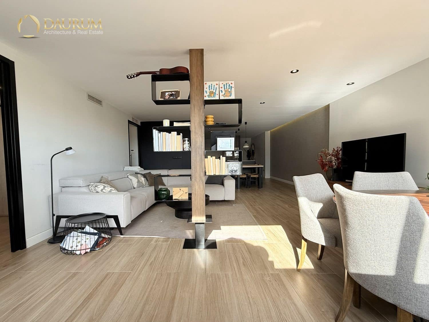 4 makuuhuone Asunto myytävänä paikassa Alicante kaupunki mukana 
autotalli - 680 000 € (Ref: 9623162)