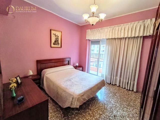 3 slaapkamer Flat te koop in Alicante stad - € 165.000 (Ref: 9626189)