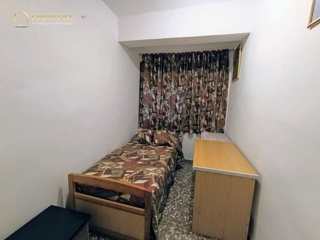 3 slaapkamer Flat te koop in Alicante stad - € 165.000 (Ref: 9626189)