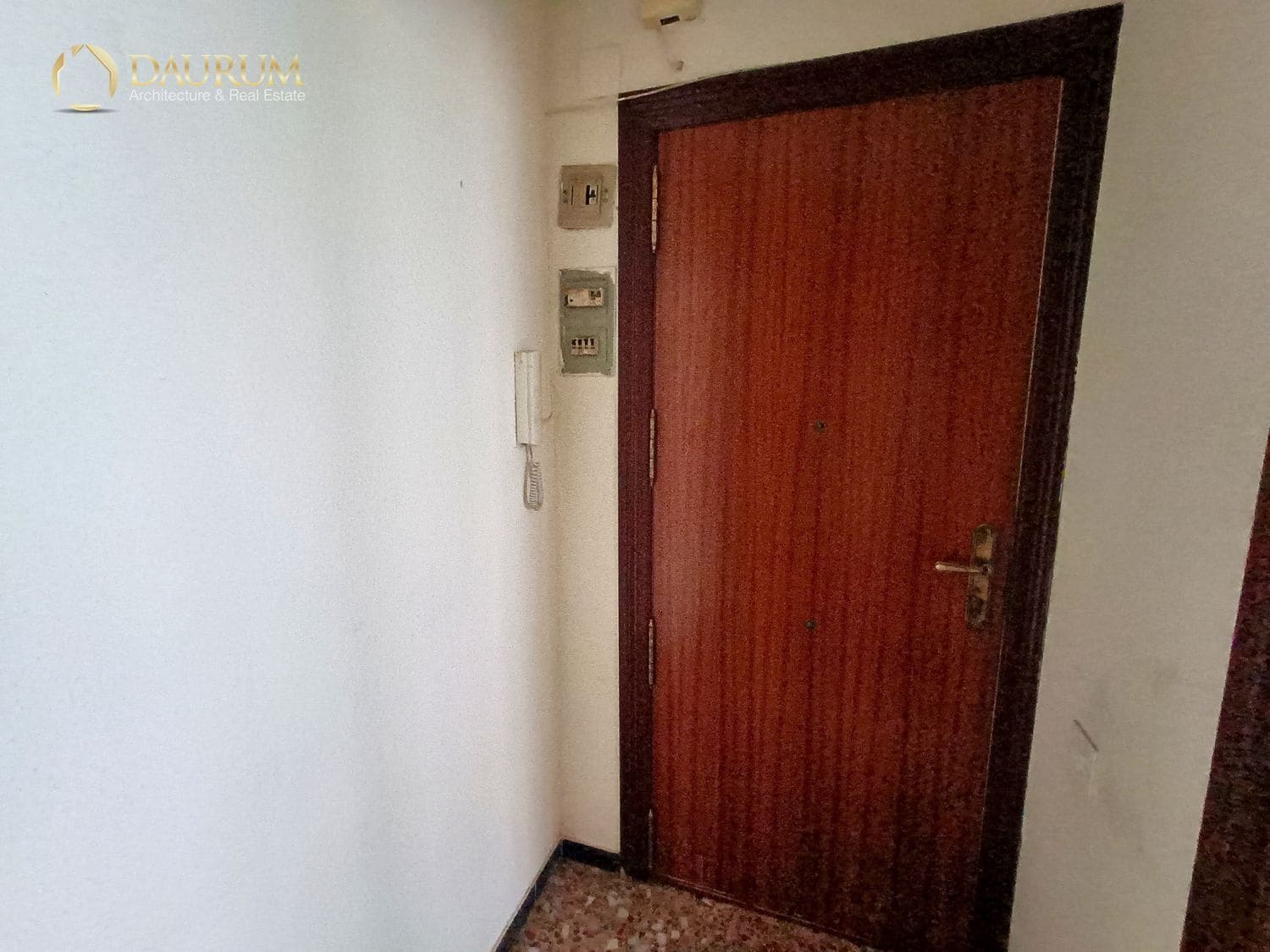 4 sovrum Lägenhet till salu i Alicante stad - 230 000 € (Ref: 9626443)