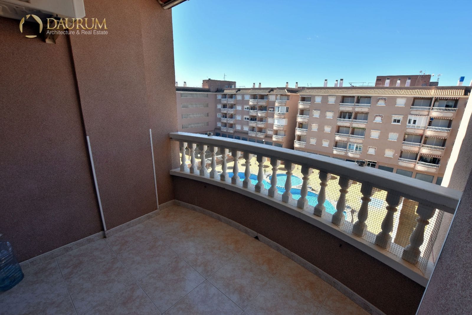 2 soveværelse Penthouse til salg i Santa Pola med swimmingpool garage - € 150.000 (Ref: 9631378)