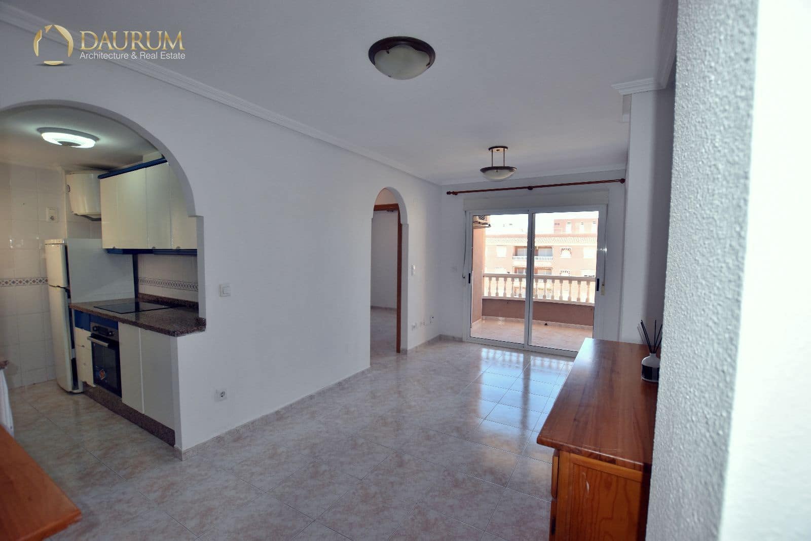 2 soveværelse Penthouse til salg i Santa Pola med swimmingpool garage - € 150.000 (Ref: 9631378)