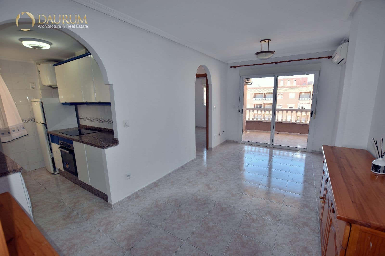 2 soveværelse Penthouse til salg i Santa Pola med swimmingpool garage - € 150.000 (Ref: 9631378)