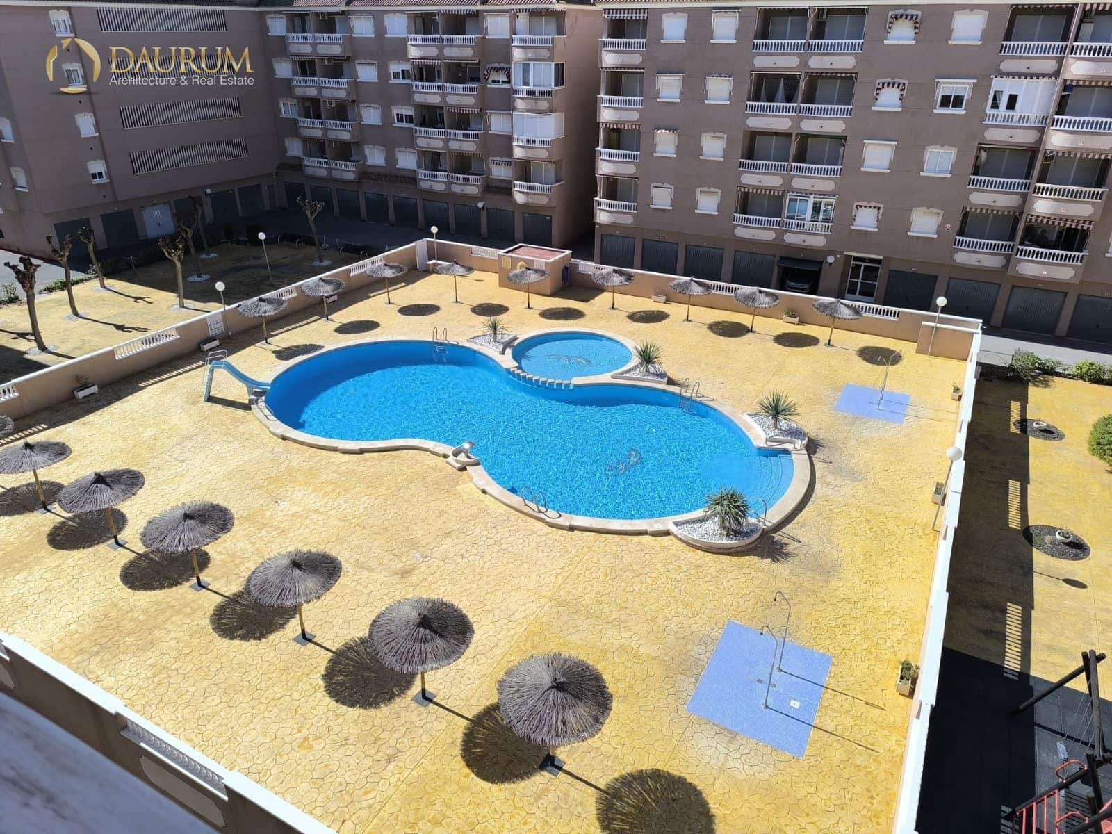 2 soveværelse Penthouse til salg i Santa Pola med swimmingpool garage - € 150.000 (Ref: 9631378)
