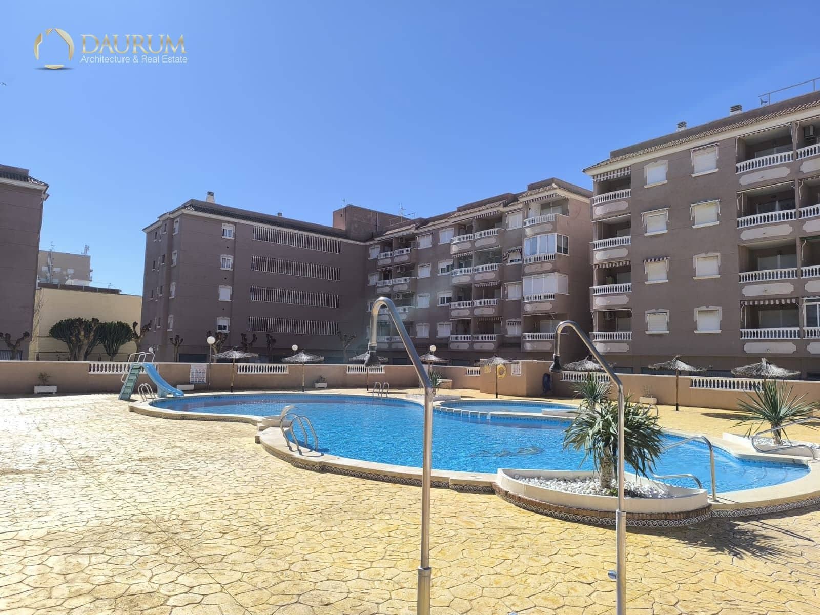2 soveværelse Penthouse til salg i Santa Pola med swimmingpool garage - € 150.000 (Ref: 9631378)