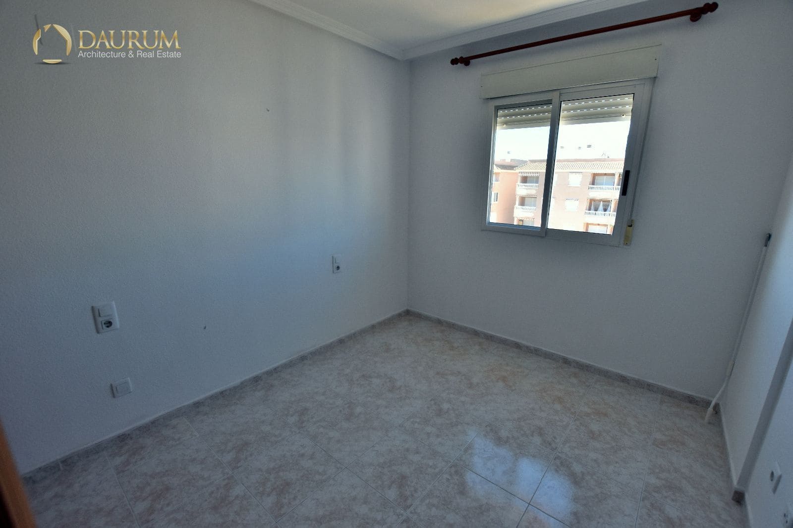 2 soveværelse Penthouse til salg i Santa Pola med swimmingpool garage - € 150.000 (Ref: 9631378)